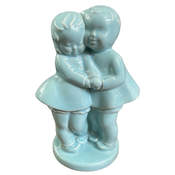 VINTAGE➕Shawnee Boy & Girl Planter - Picture 1 of 6